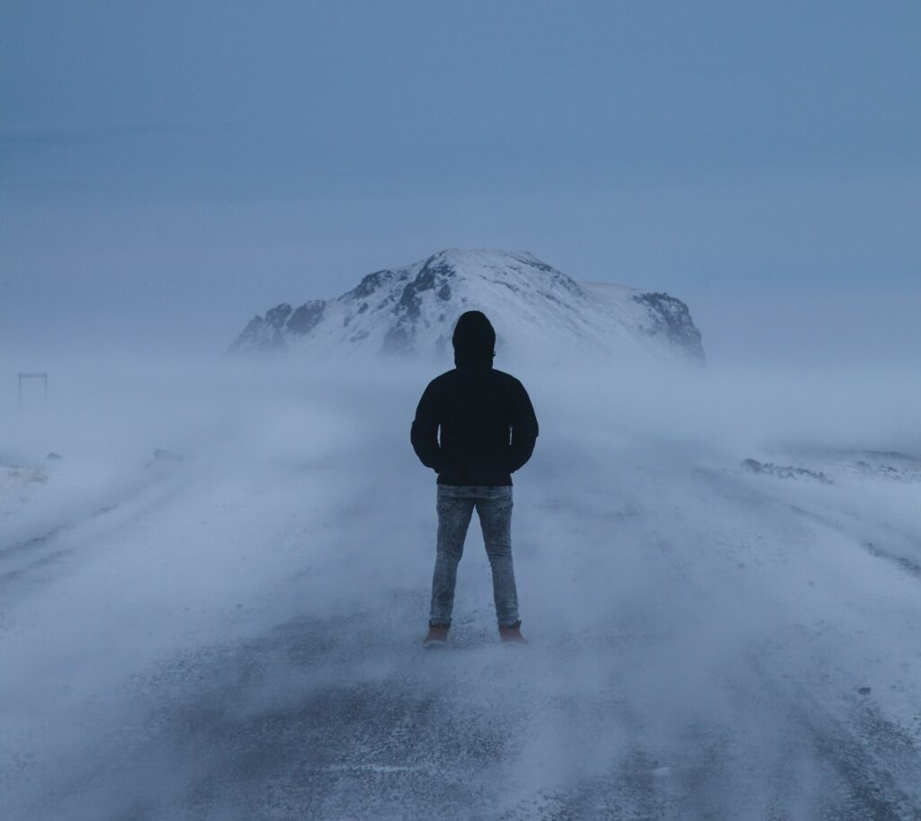 Hypothermia thermal heat loss and paradoxical undressing